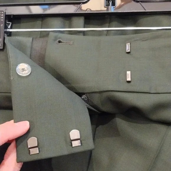 COS women's wool tailored dark green straight leg pants. GUC with one flaw. Size - Picture 7 of 10
